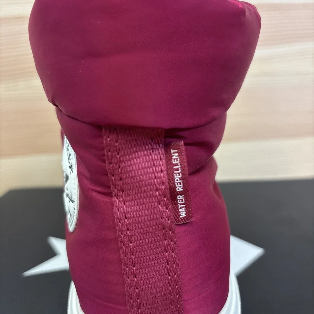 Converse Elements Boot Hi A14274C Chuck Taylor All Star Women 7 Berry Color Way